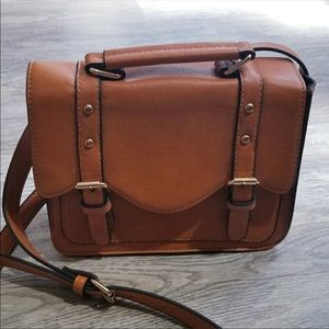 Tan/ Cognac Crossbody purse